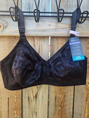 Bali Comfort Bra 40D Black NWT Full Coverage Smoothing Support Cool Comfort